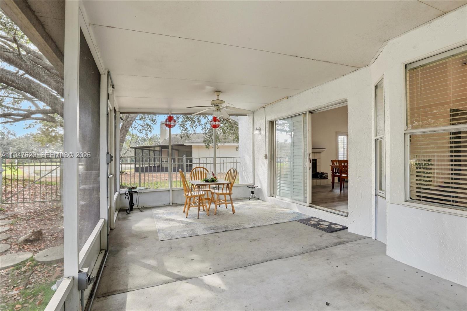 10402 ASHLEY OAKS DR RIVER - Residential