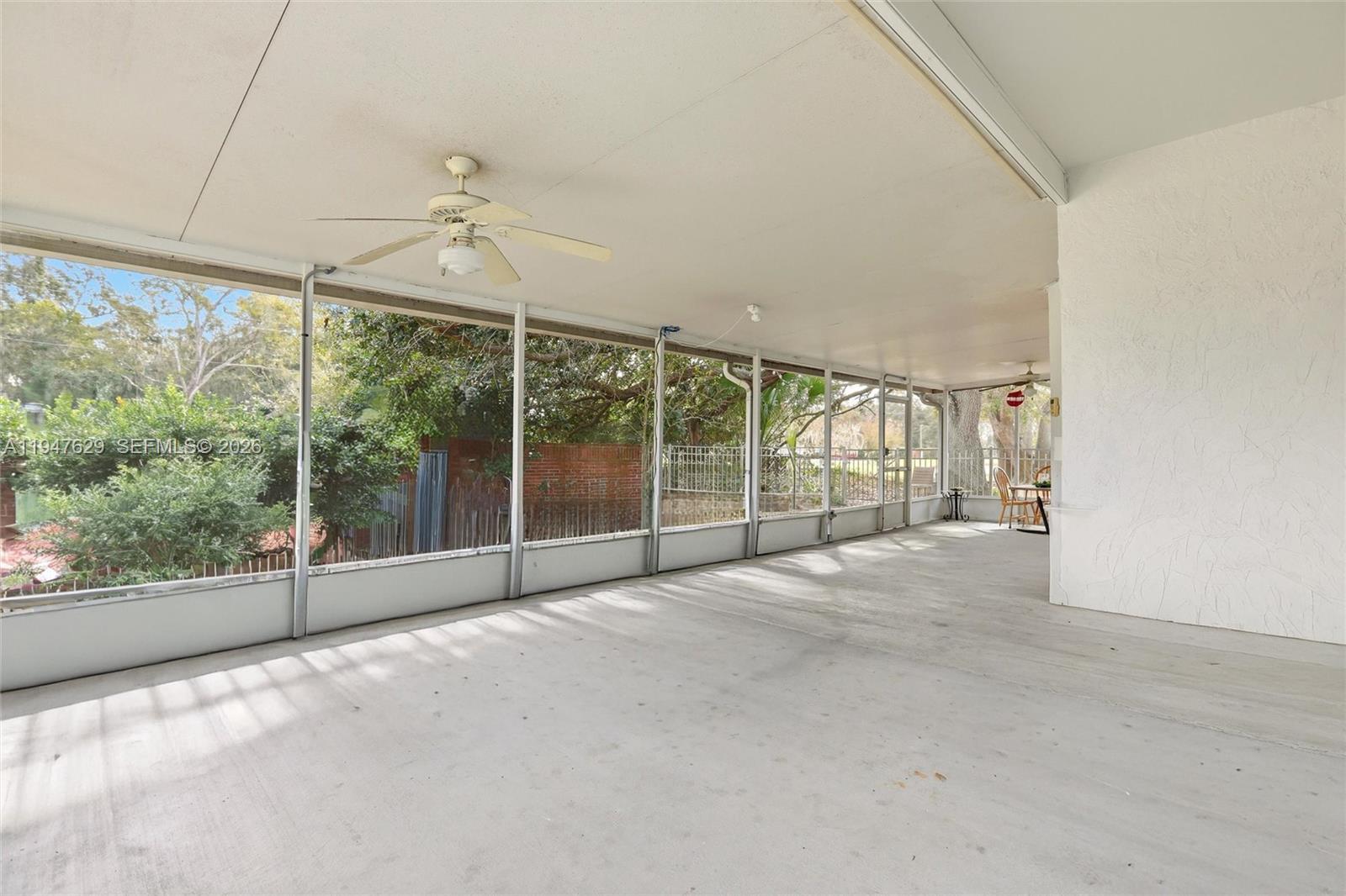 10402 ASHLEY OAKS DR RIVER - Residential