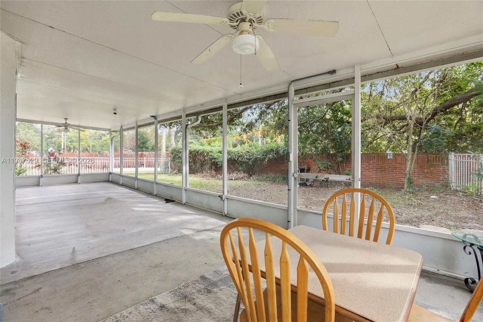 10402 ASHLEY OAKS DR RIVER - Residential