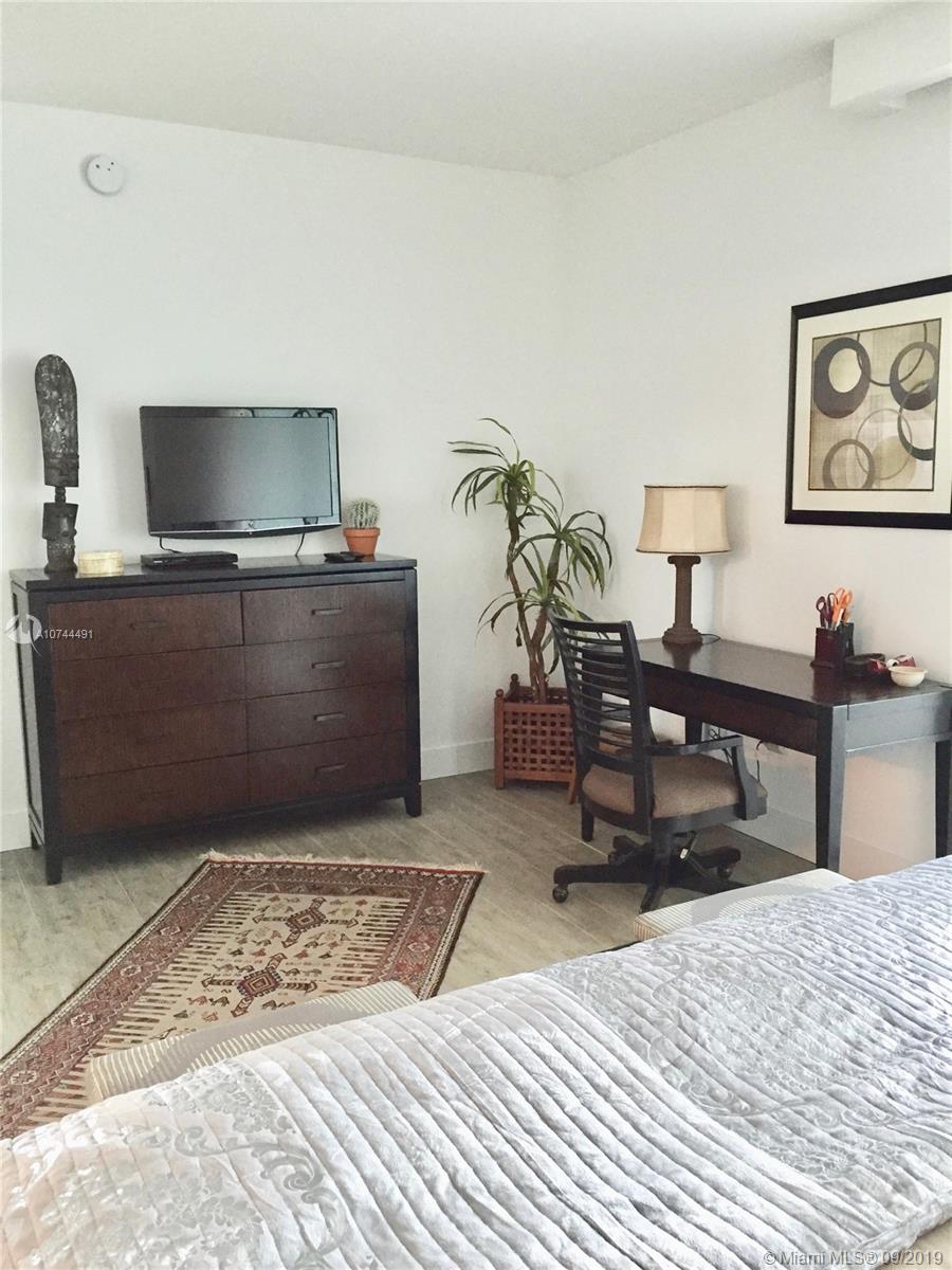 IVY CONDO - Residential Lease