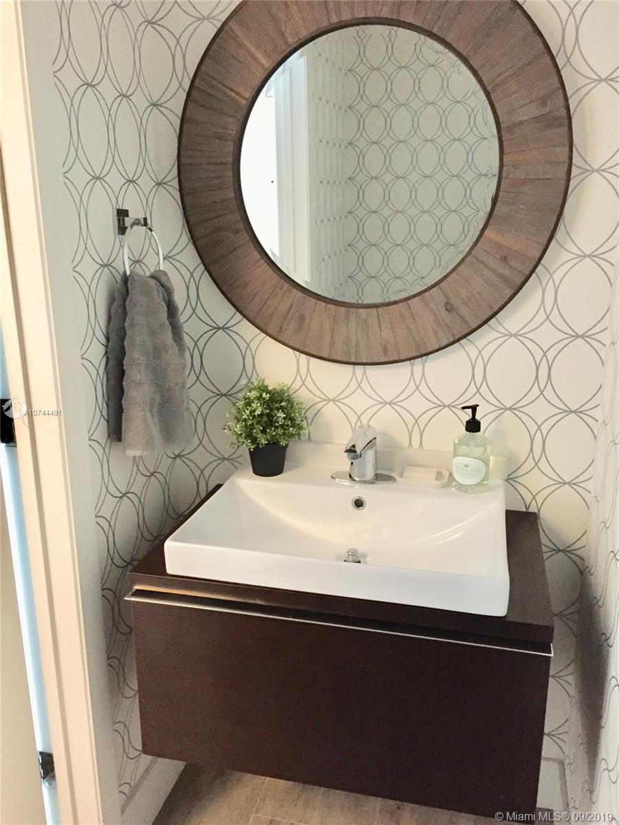 IVY CONDO - Residential Lease
