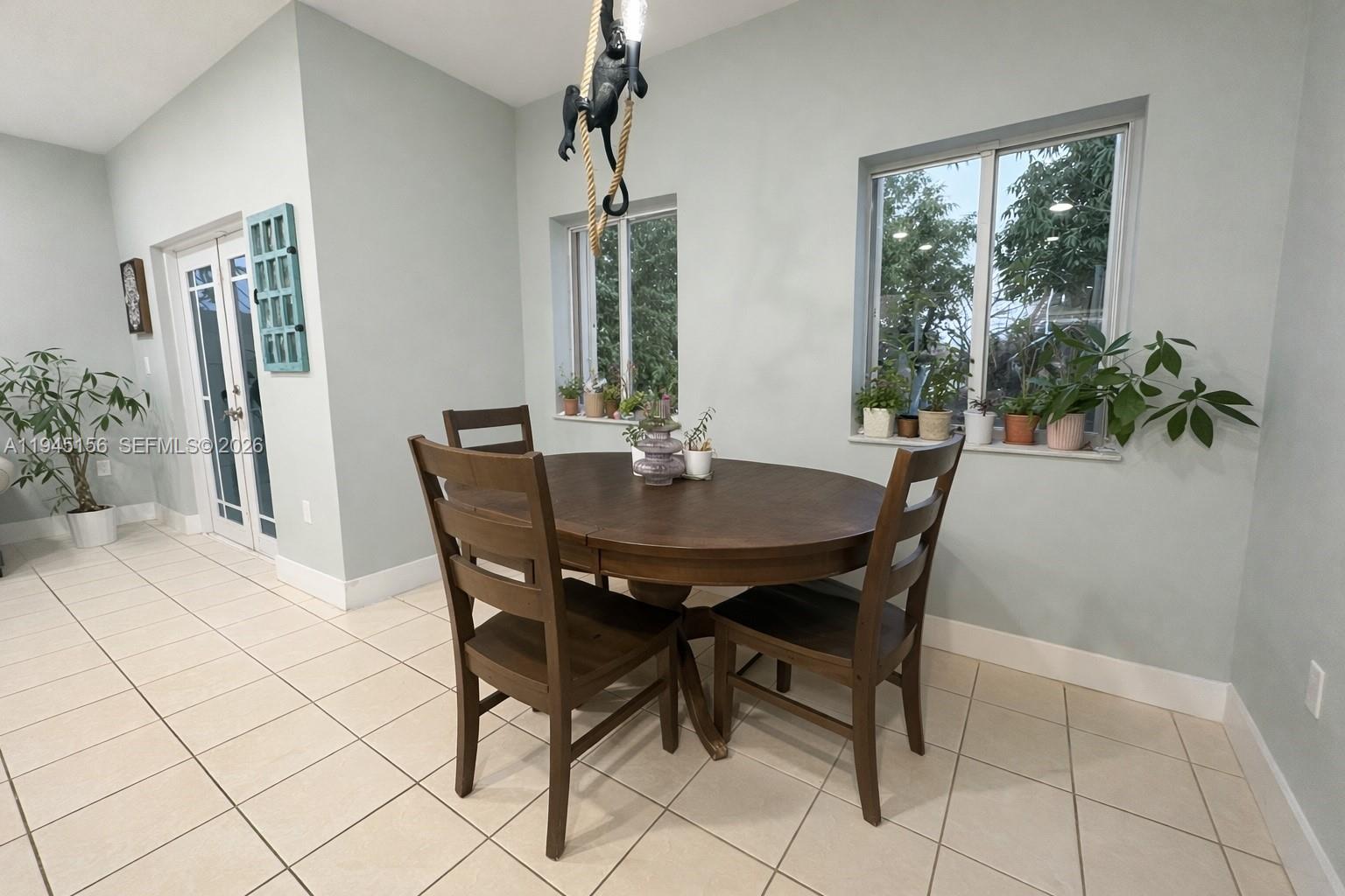 MIRENS PLACE - Residential