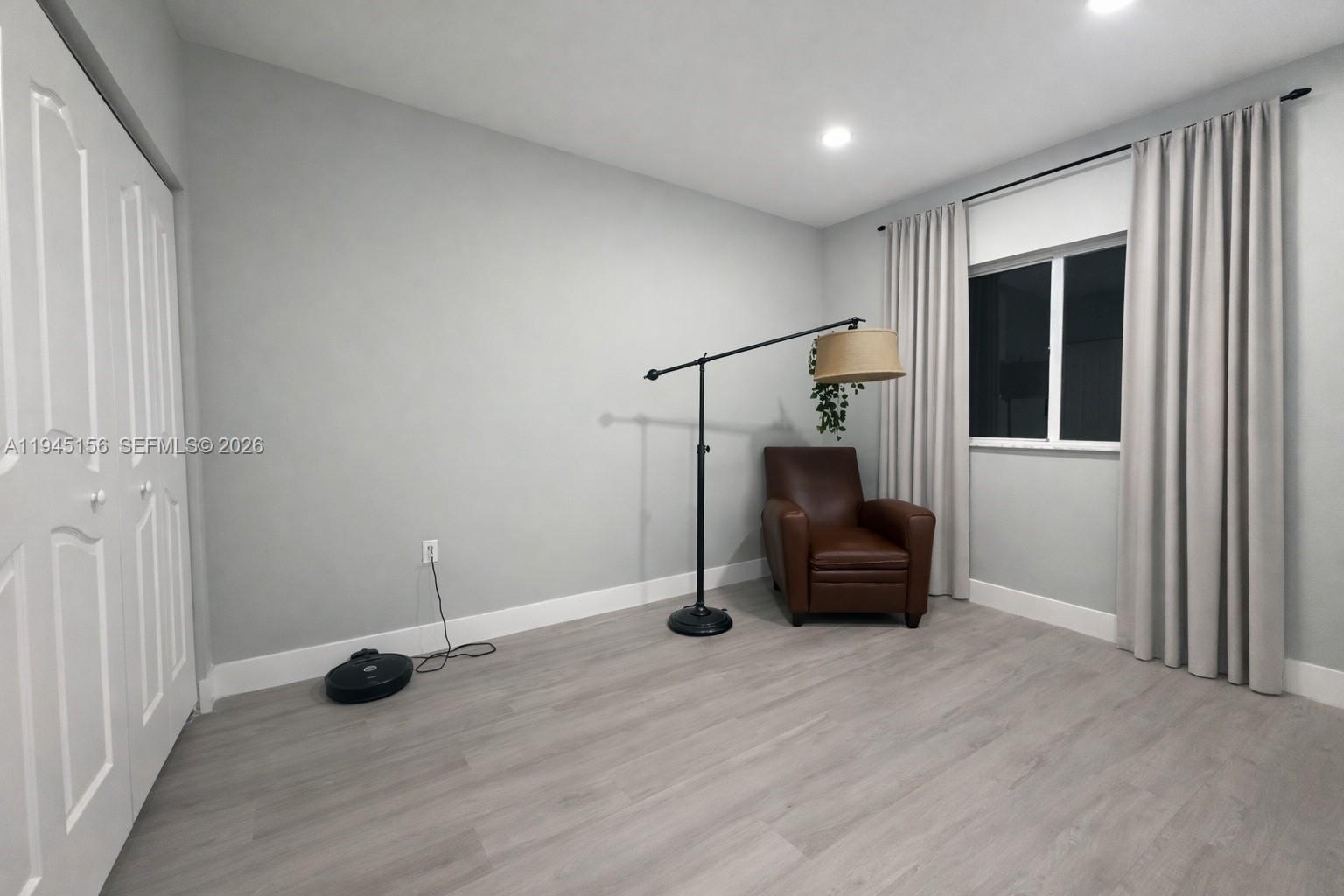 MIRENS PLACE - Residential