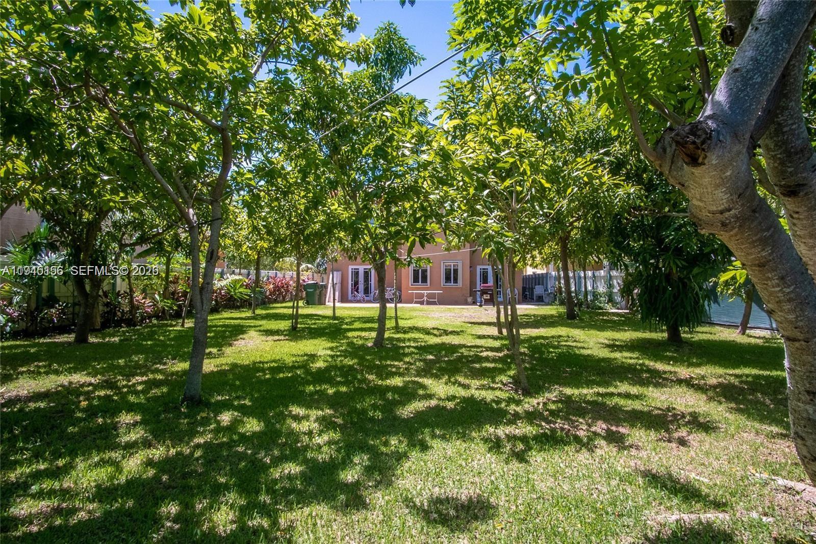 MIRENS PLACE - Residential