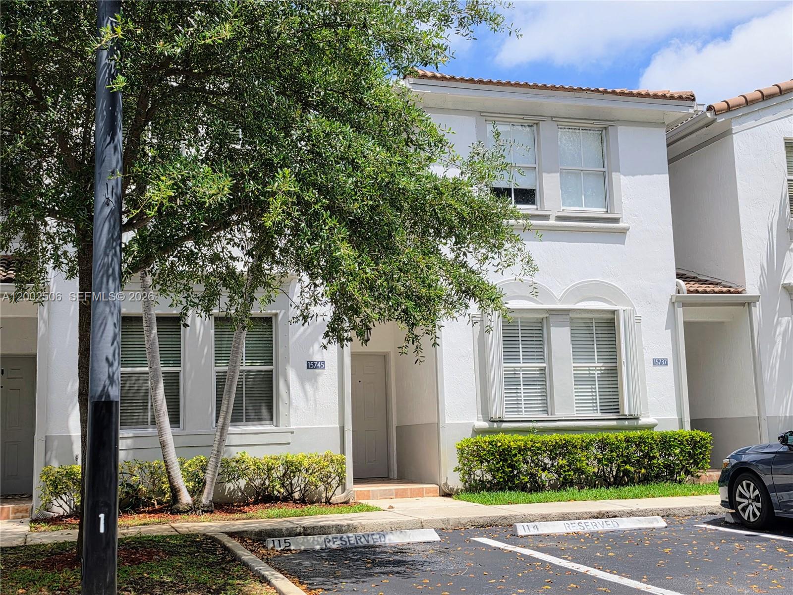 View photos, virtual tours, details...