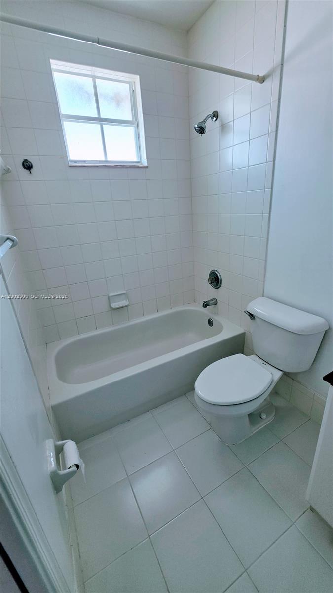 VILLAS AT NAUTICA THREE C - Residential