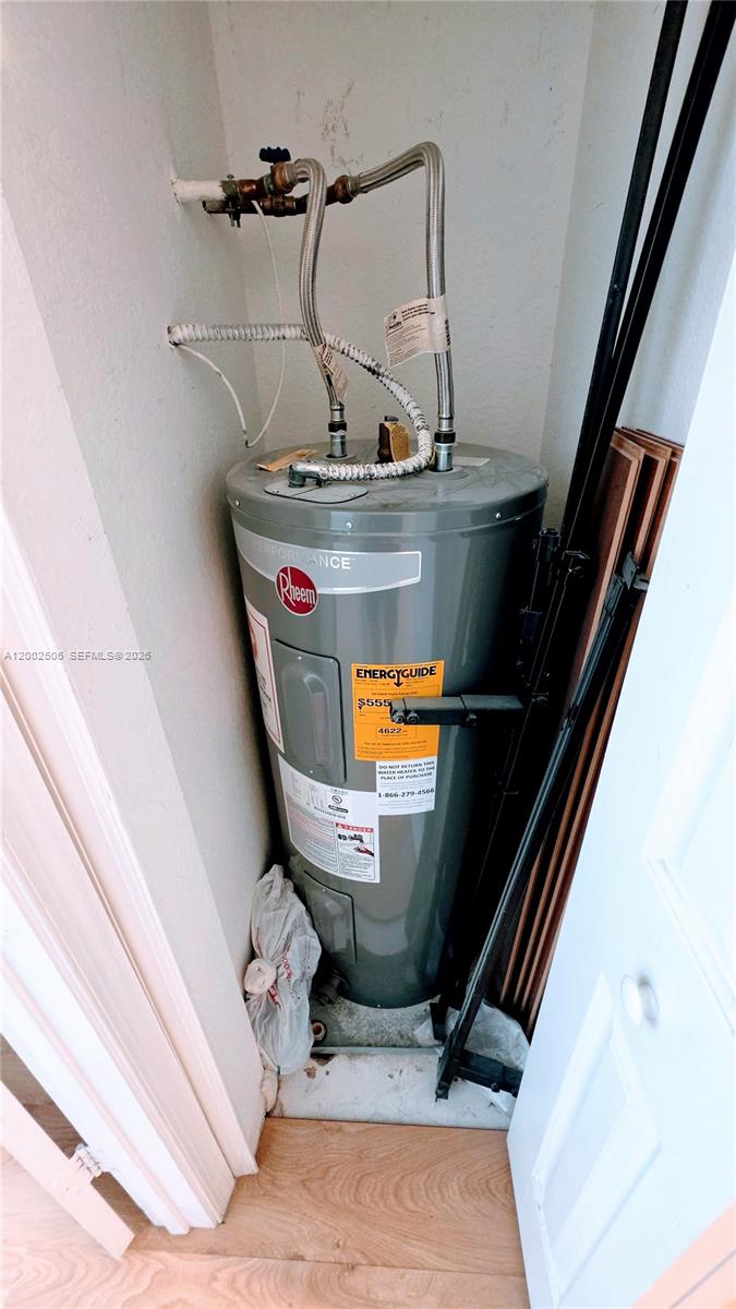 VILLAS AT NAUTICA THREE C - Residential