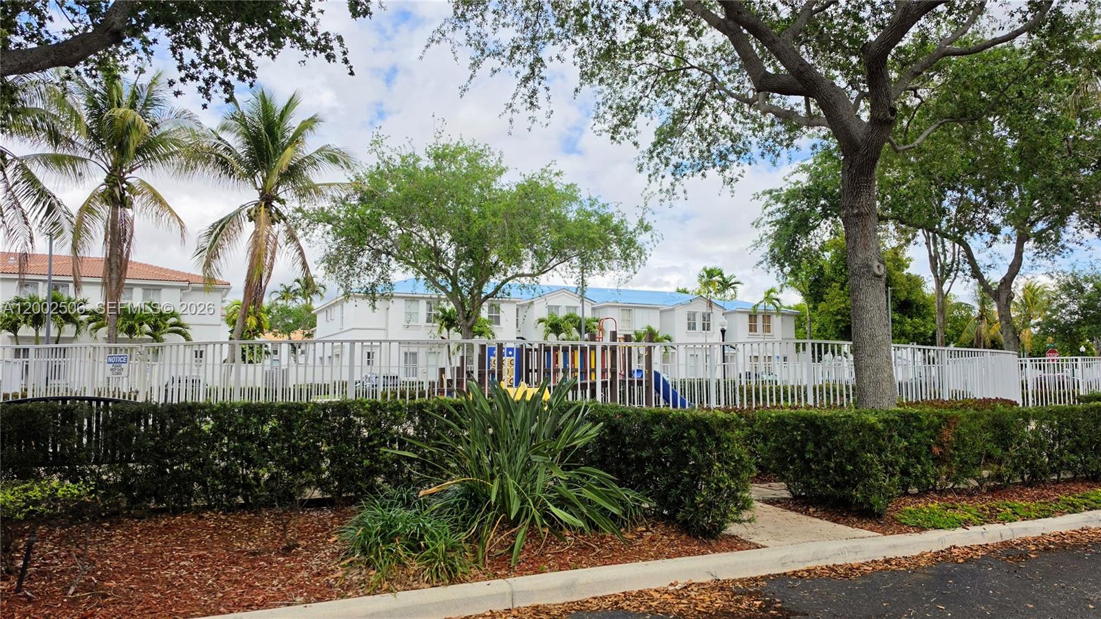 VILLAS AT NAUTICA THREE C - Residential