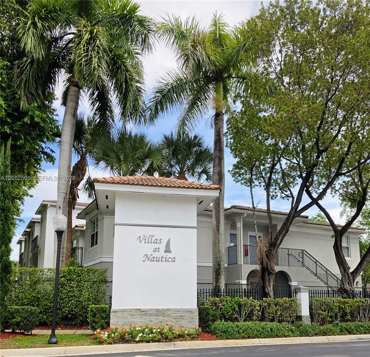 View photos, virtual tours, details...