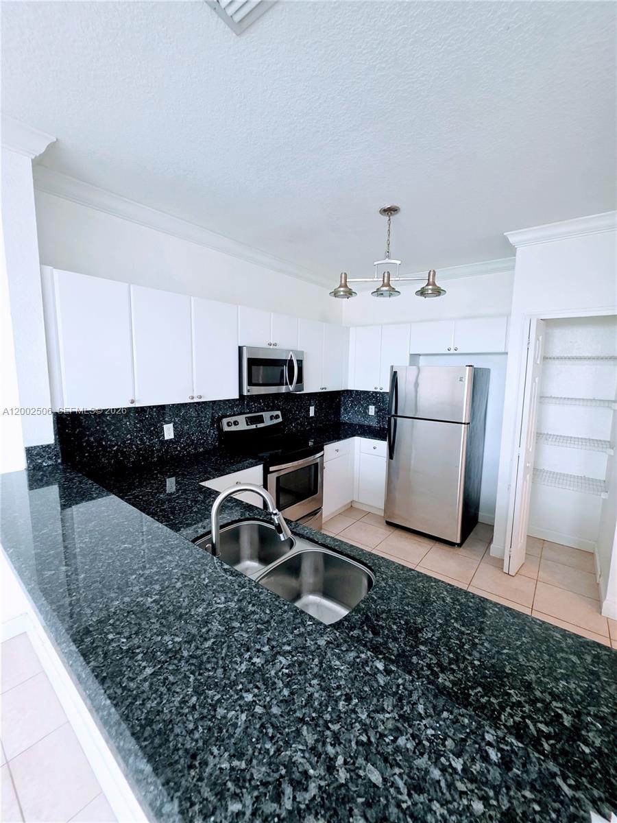 VILLAS AT NAUTICA THREE C - Residential