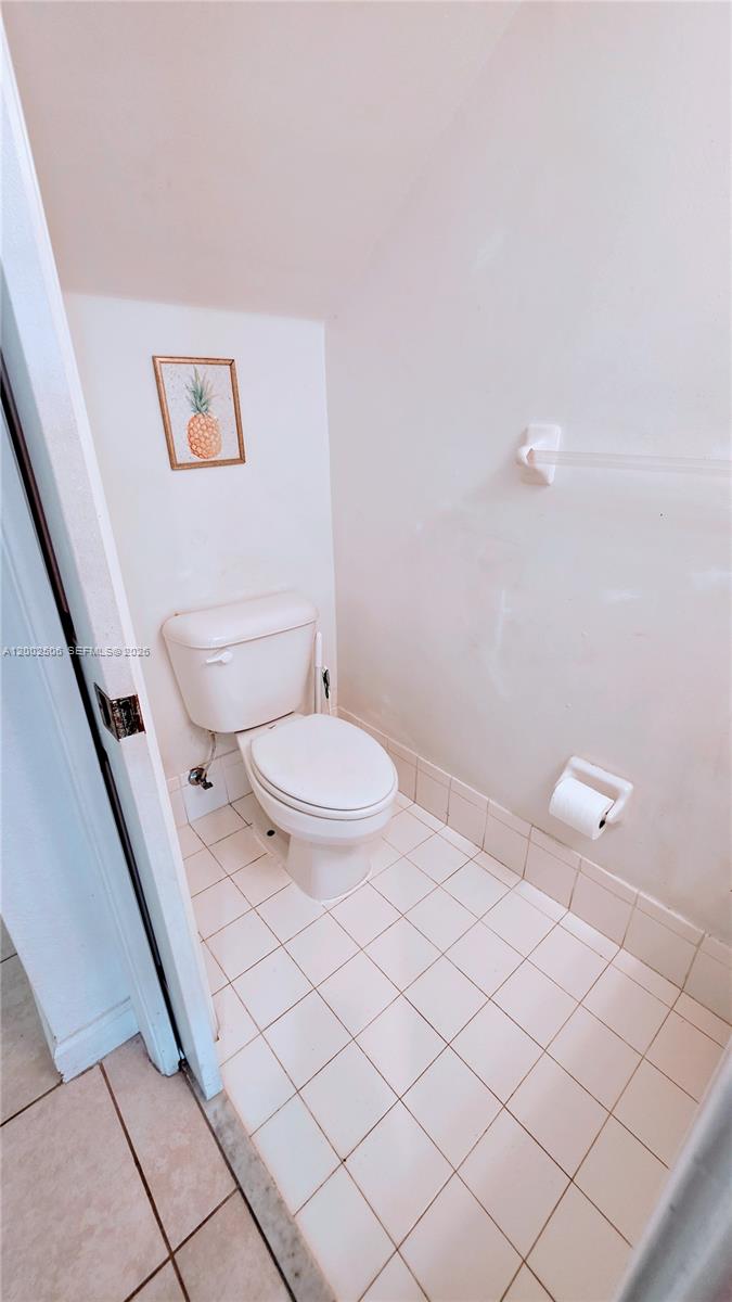 VILLAS AT NAUTICA THREE C - Residential