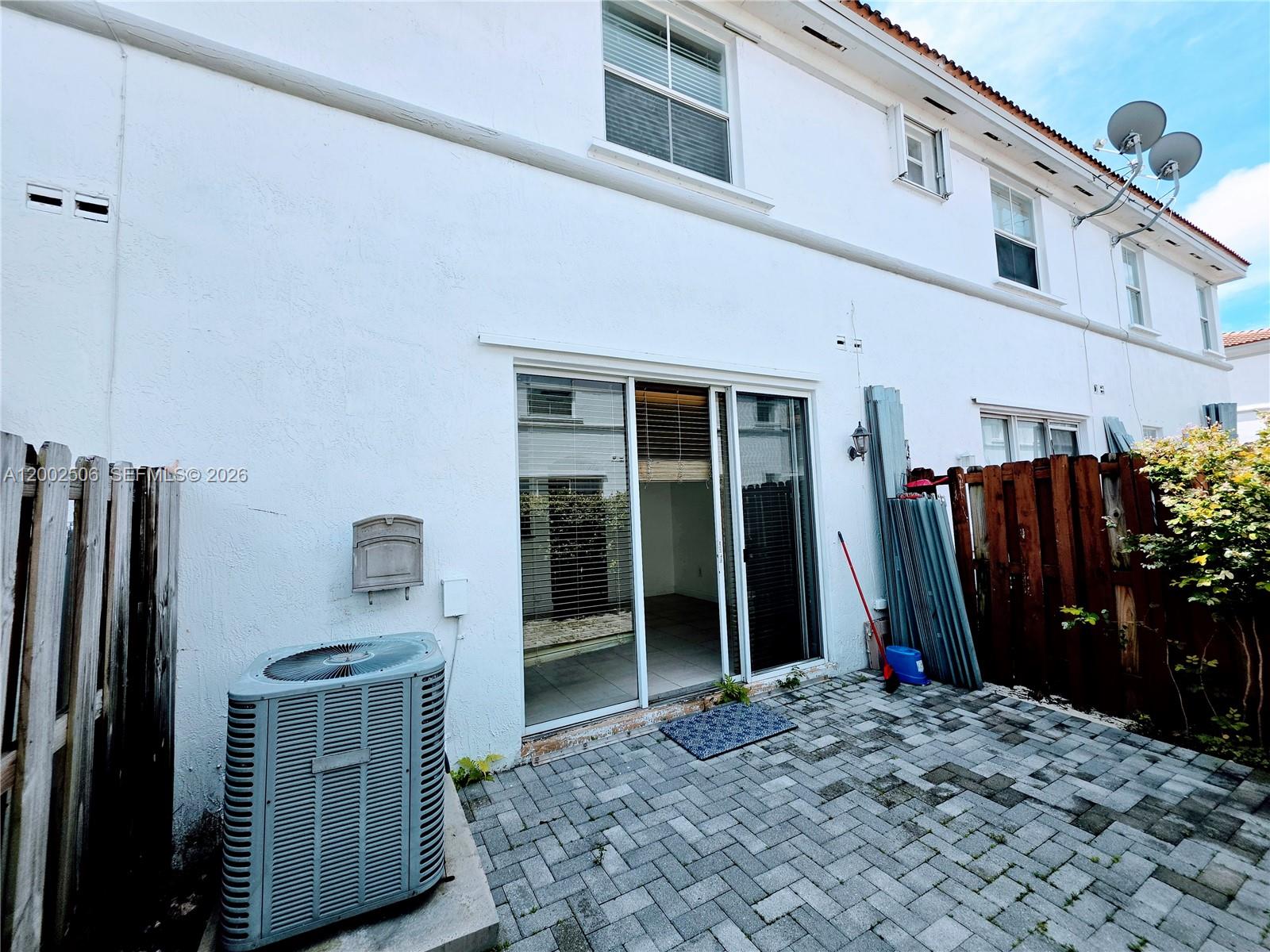 VILLAS AT NAUTICA THREE C - Residential