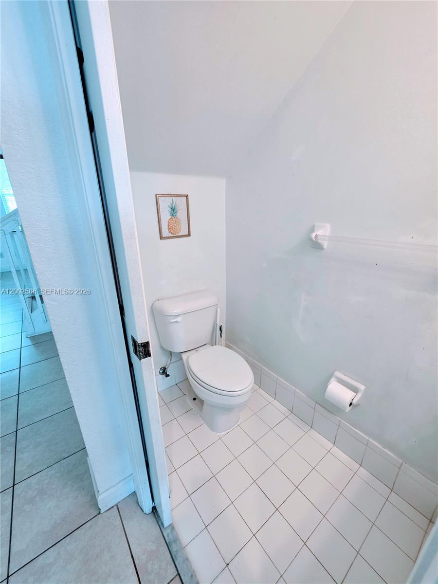 VILLAS AT NAUTICA THREE C - Residential