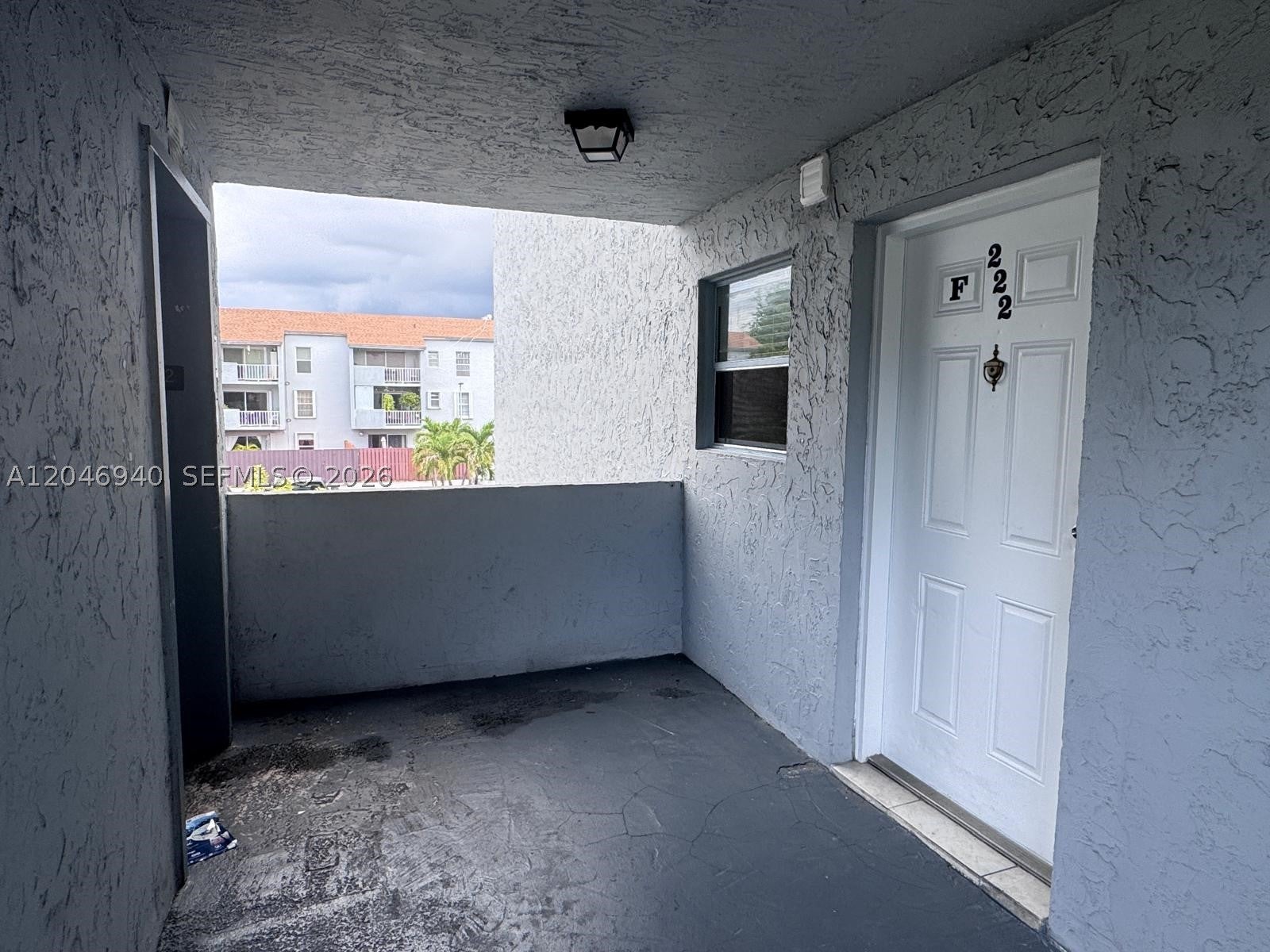 1725 W 60th St F222
