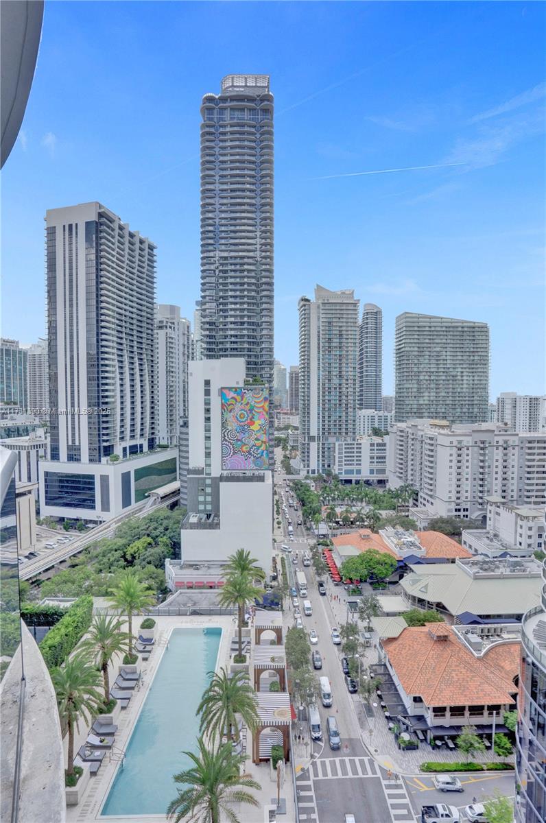 SLS LUX RESIDENCES - Residential