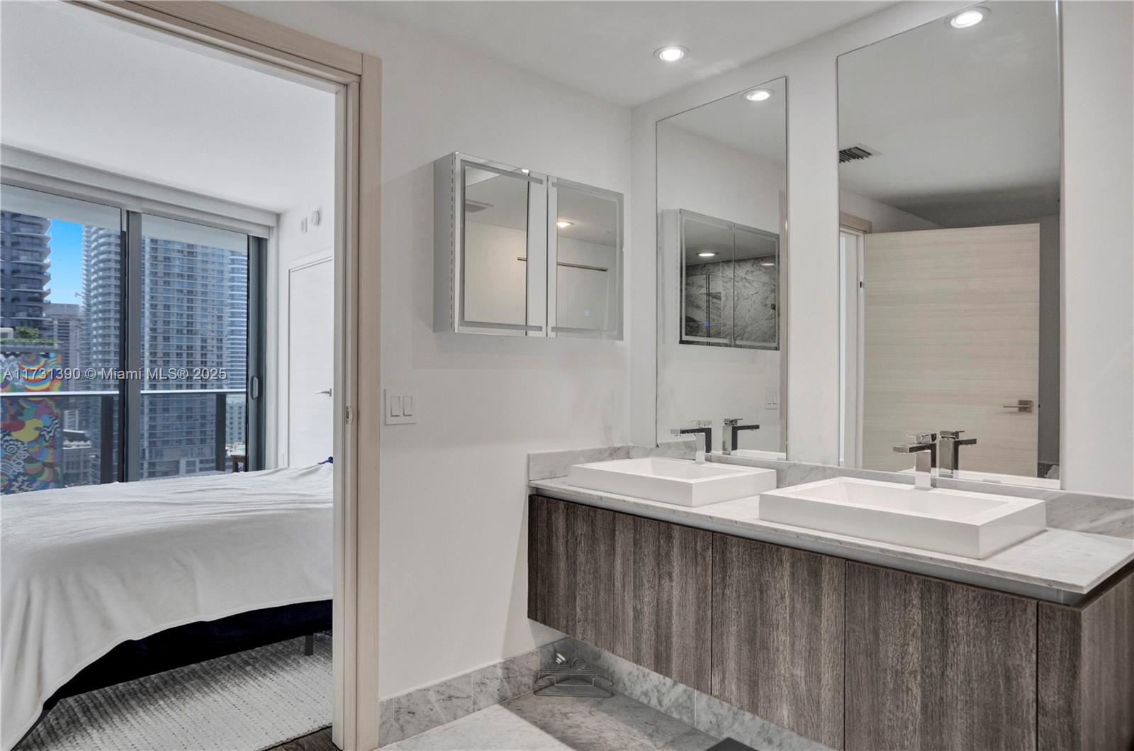 SLS LUX RESIDENCES - Residential