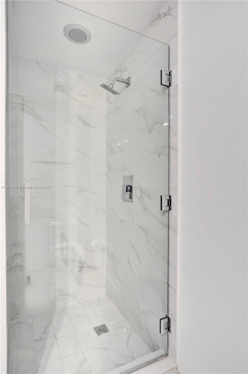 SLS LUX RESIDENCES - Residential