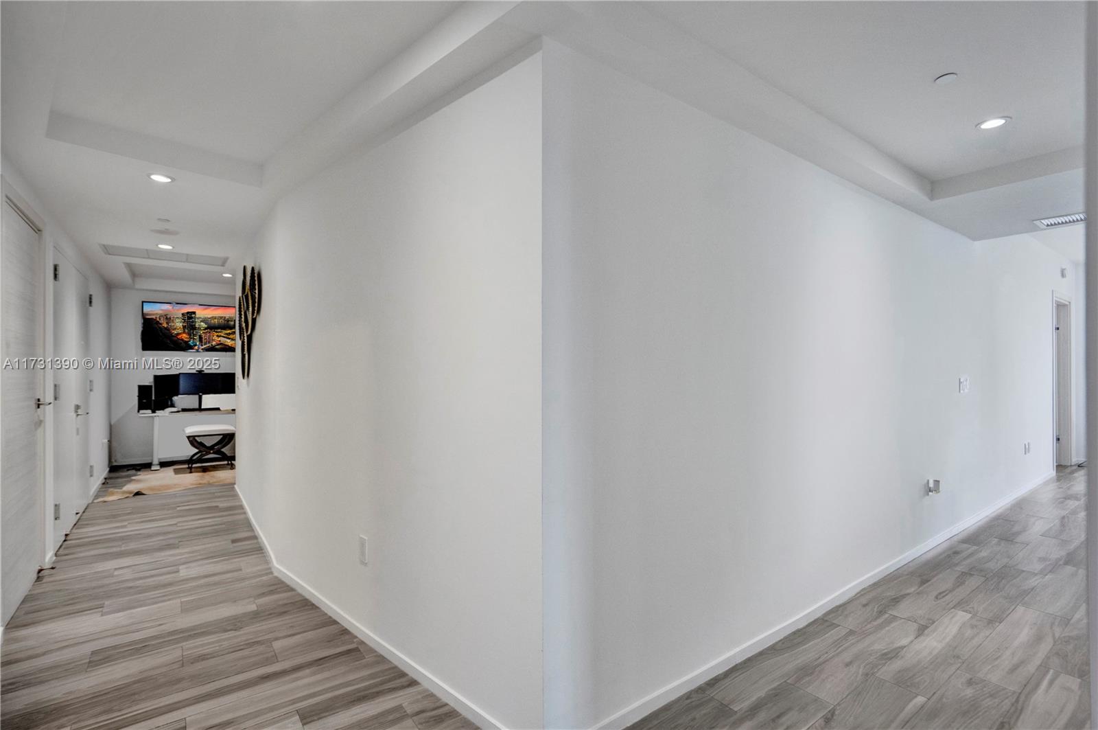 SLS LUX RESIDENCES - Residential