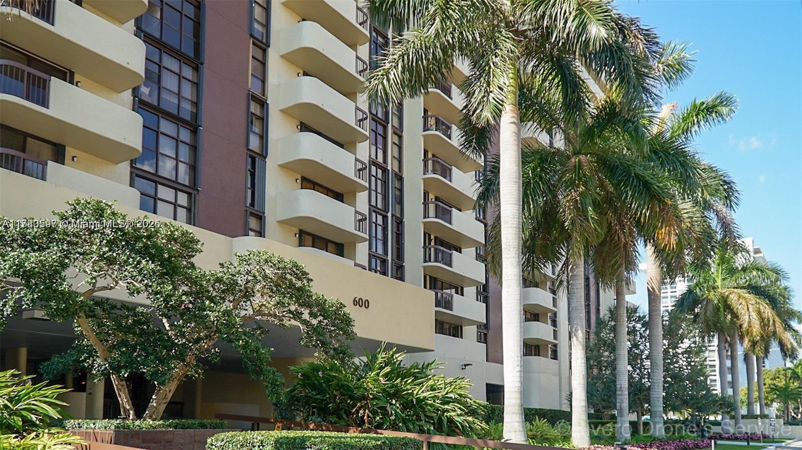Rental Property at 600 Biltmore Way 1014, Coral Gables, Broward County, Florida - Bedrooms: 2 
Bathrooms: 3  - $4,950 MO.