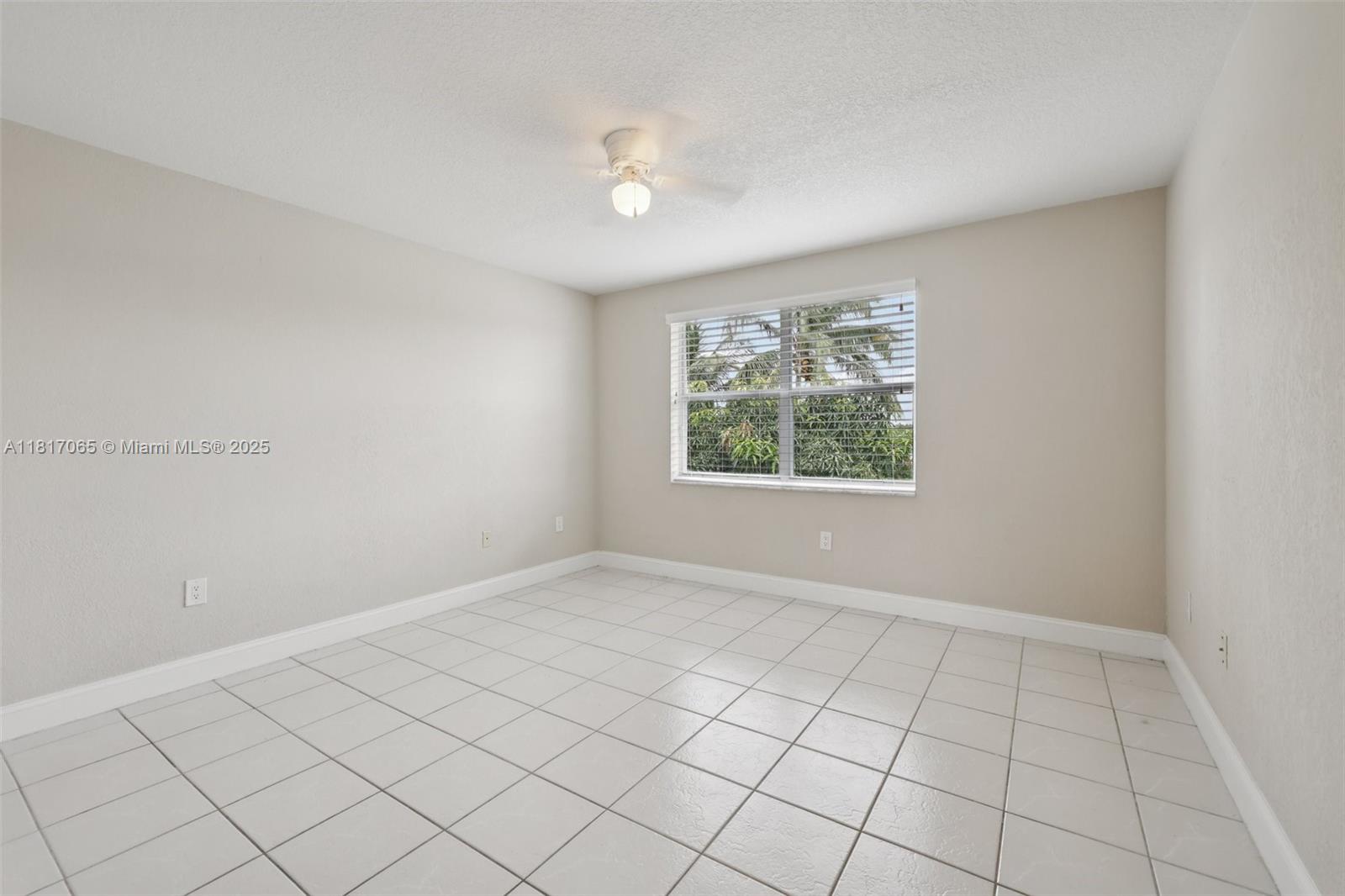 LAKES OF WESTERN PINES RE - Residential