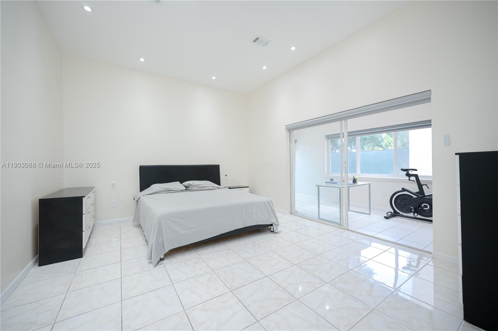 COSTA VERDE SEC 1 - Residential