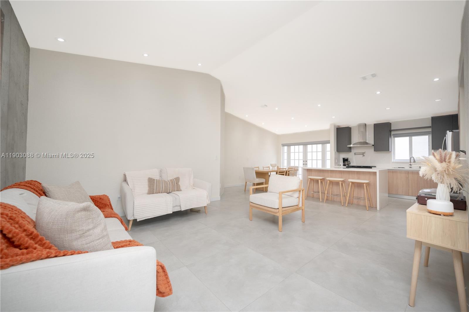 COSTA VERDE SEC 1 - Residential