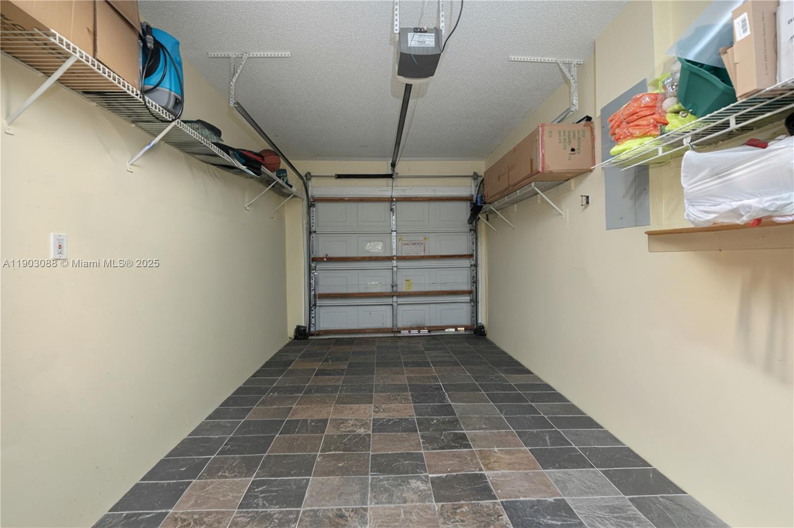 COSTA VERDE SEC 1 - Residential