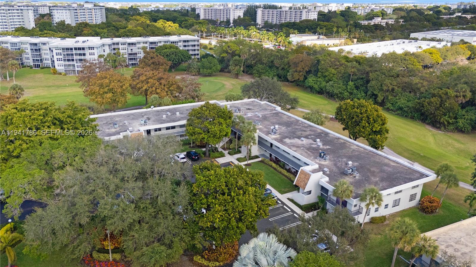 NO 83 PALM-AIRE COUNTRY C - Residential
