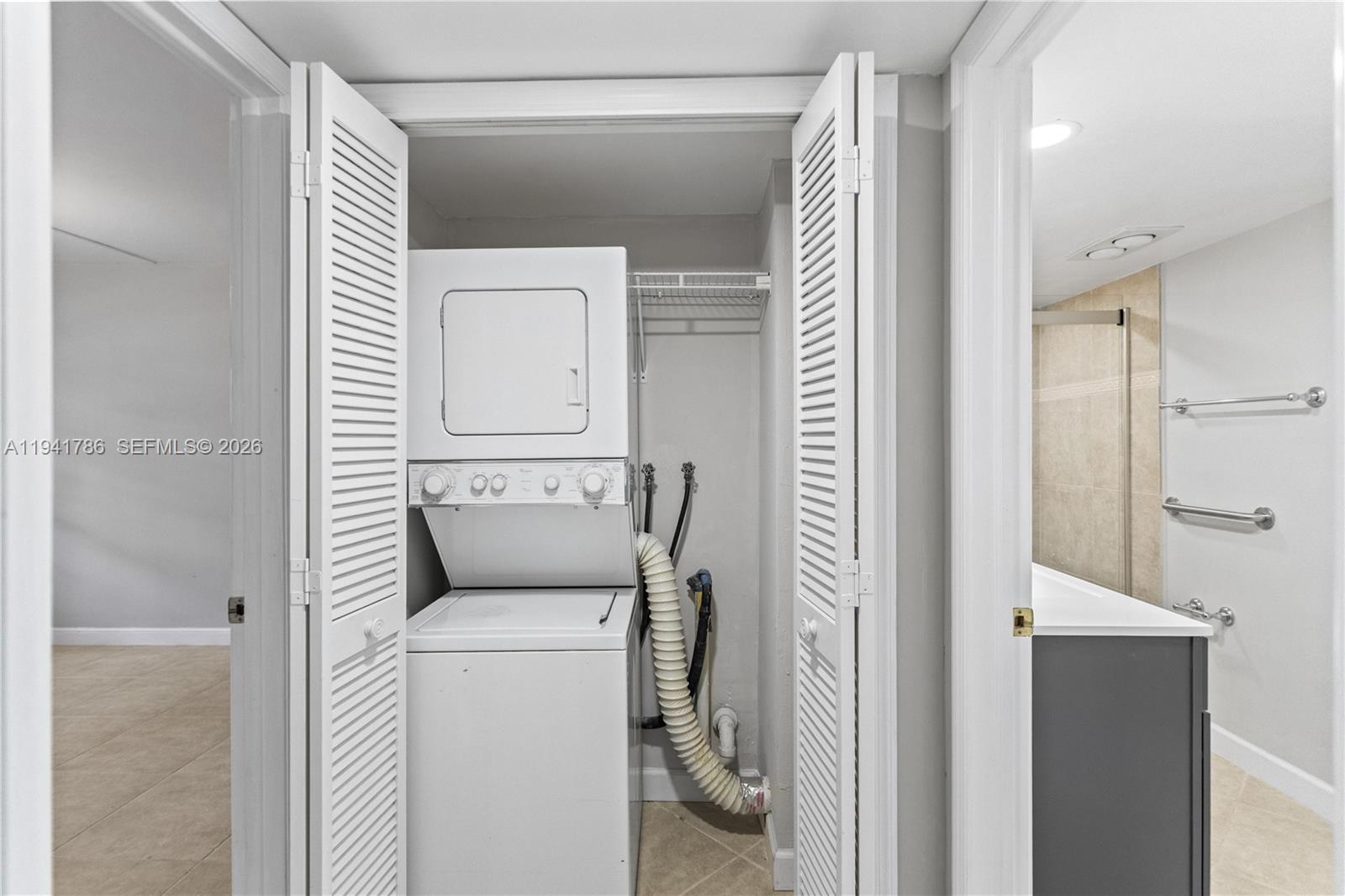 NO 83 PALM-AIRE COUNTRY C - Residential