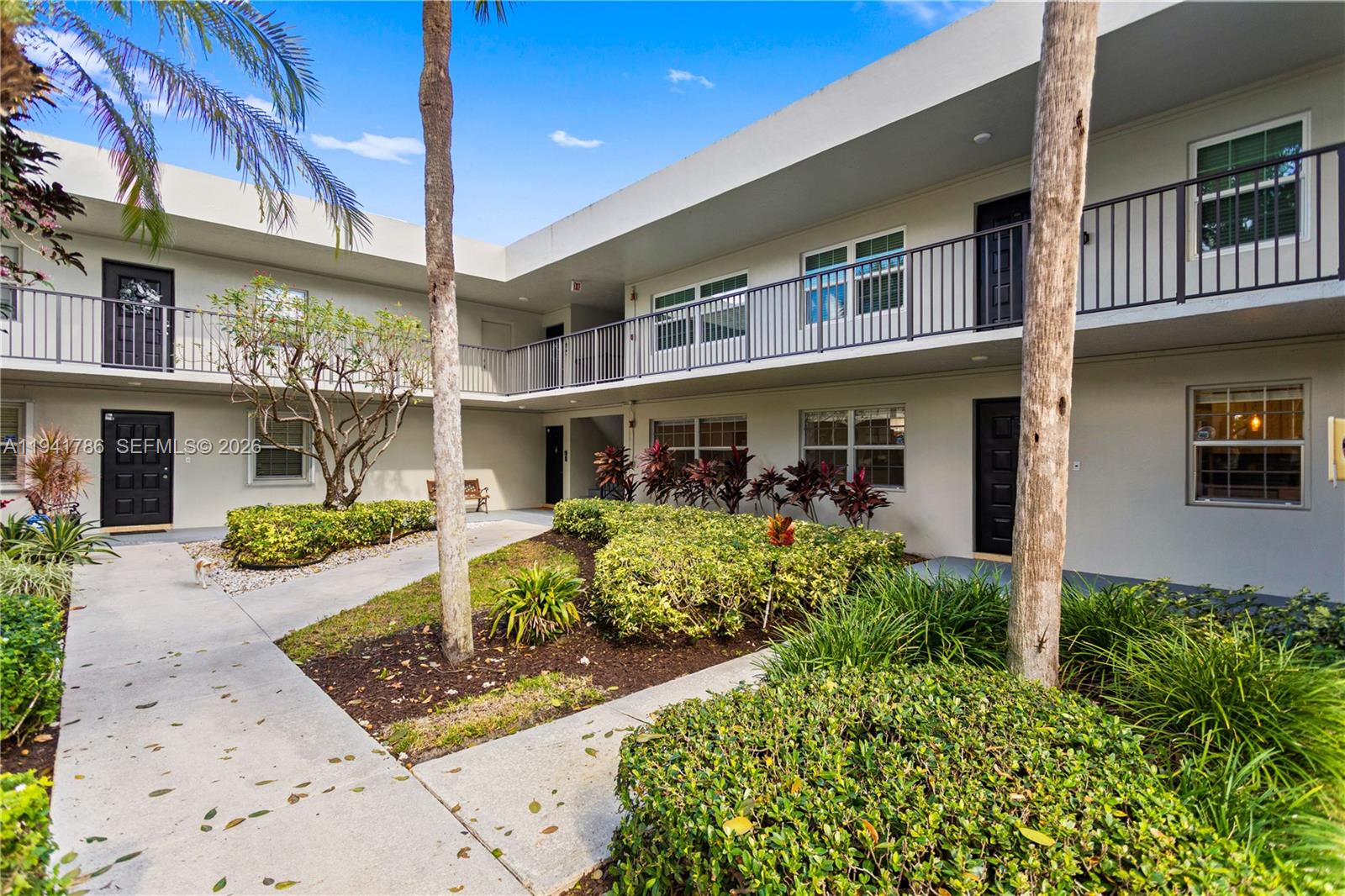 NO 83 PALM-AIRE COUNTRY C - Residential