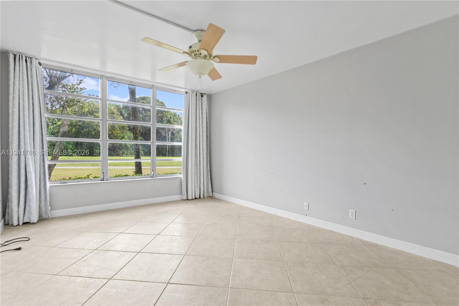 NO 83 PALM-AIRE COUNTRY C - Residential
