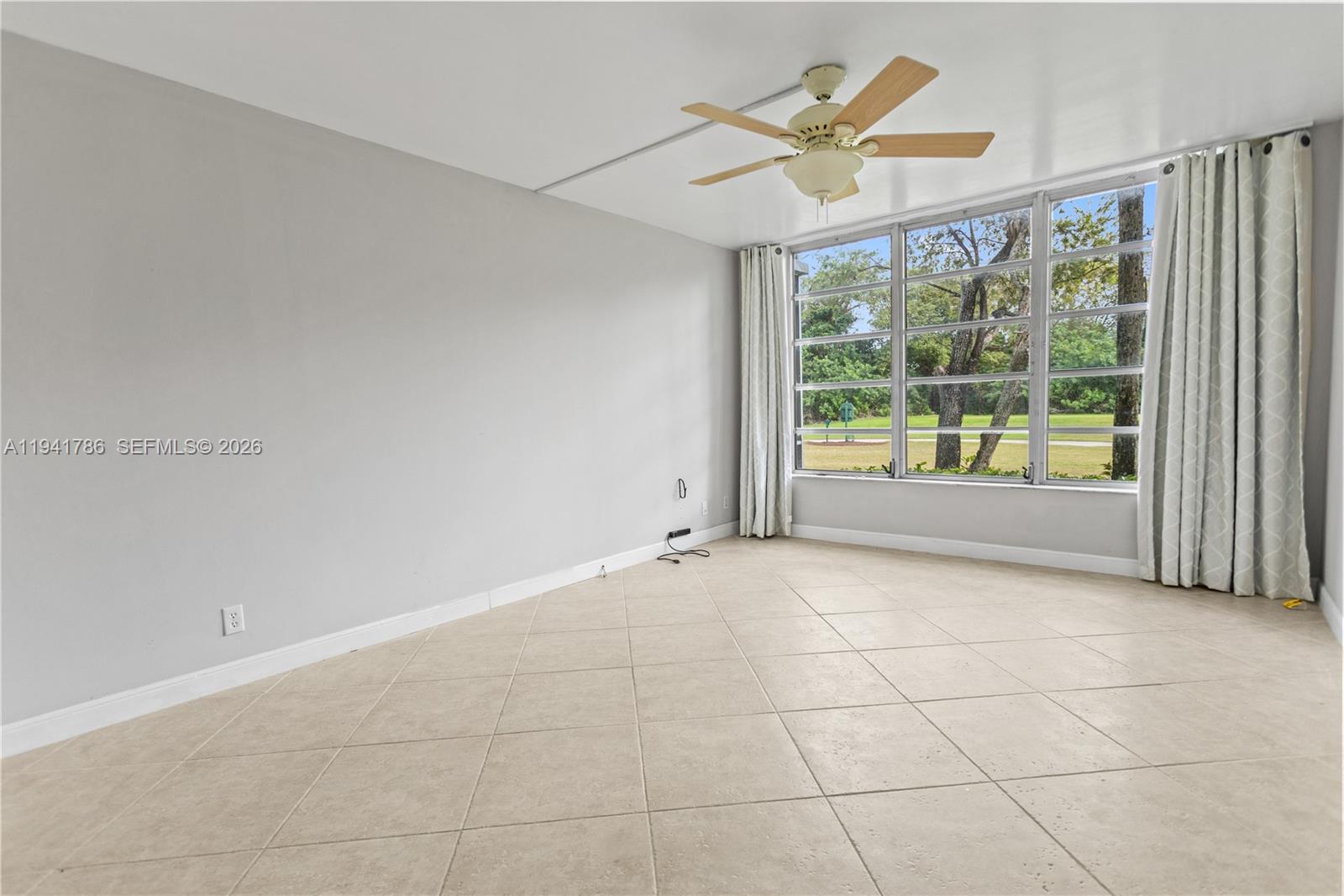 NO 83 PALM-AIRE COUNTRY C - Residential