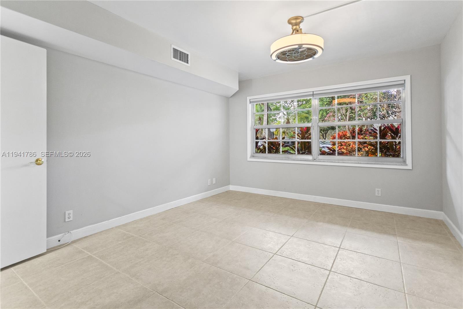 NO 83 PALM-AIRE COUNTRY C - Residential