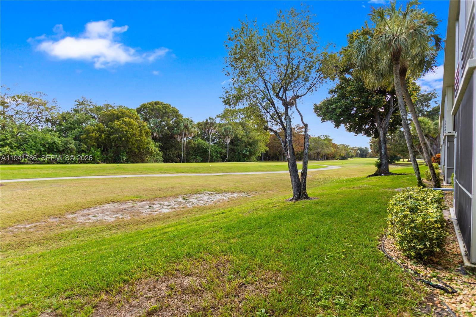 NO 83 PALM-AIRE COUNTRY C - Residential