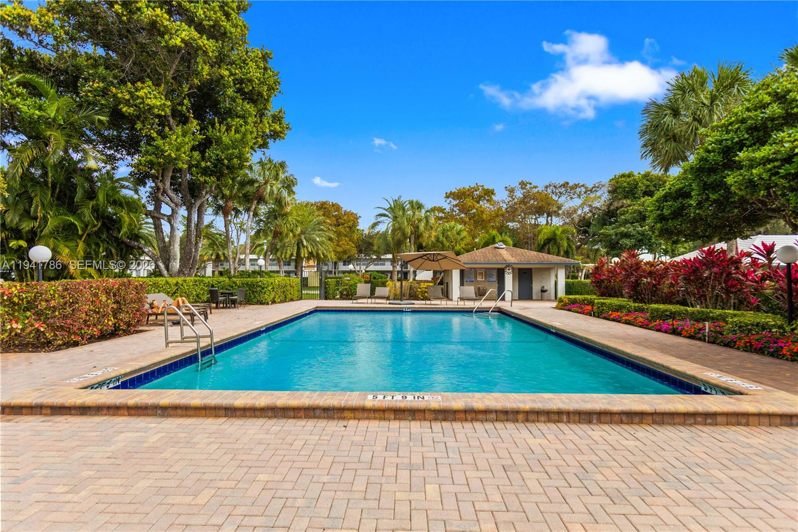 NO 83 PALM-AIRE COUNTRY C - Residential