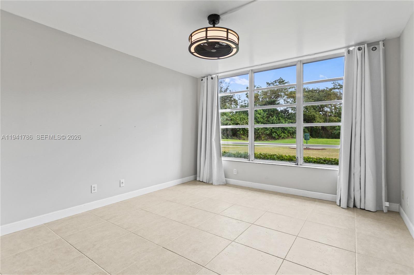 NO 83 PALM-AIRE COUNTRY C - Residential