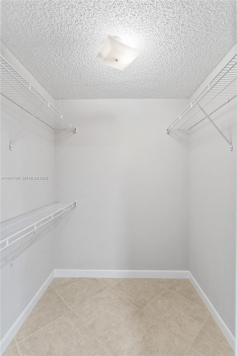 NO 83 PALM-AIRE COUNTRY C - Residential