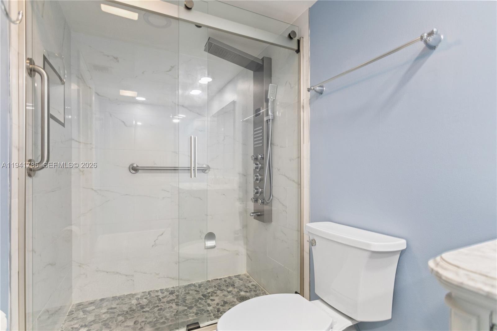 NO 83 PALM-AIRE COUNTRY C - Residential