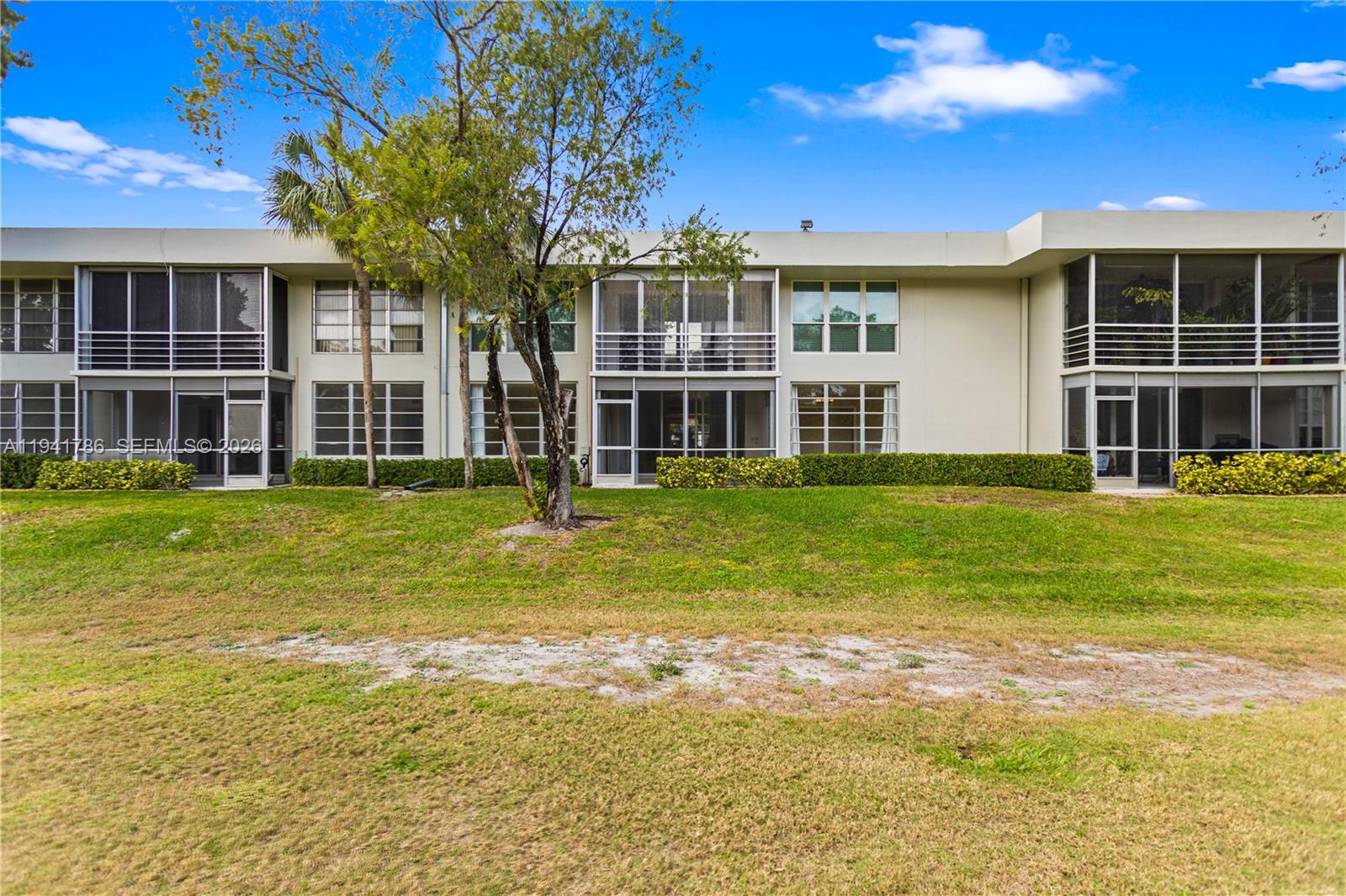 NO 83 PALM-AIRE COUNTRY C - Residential