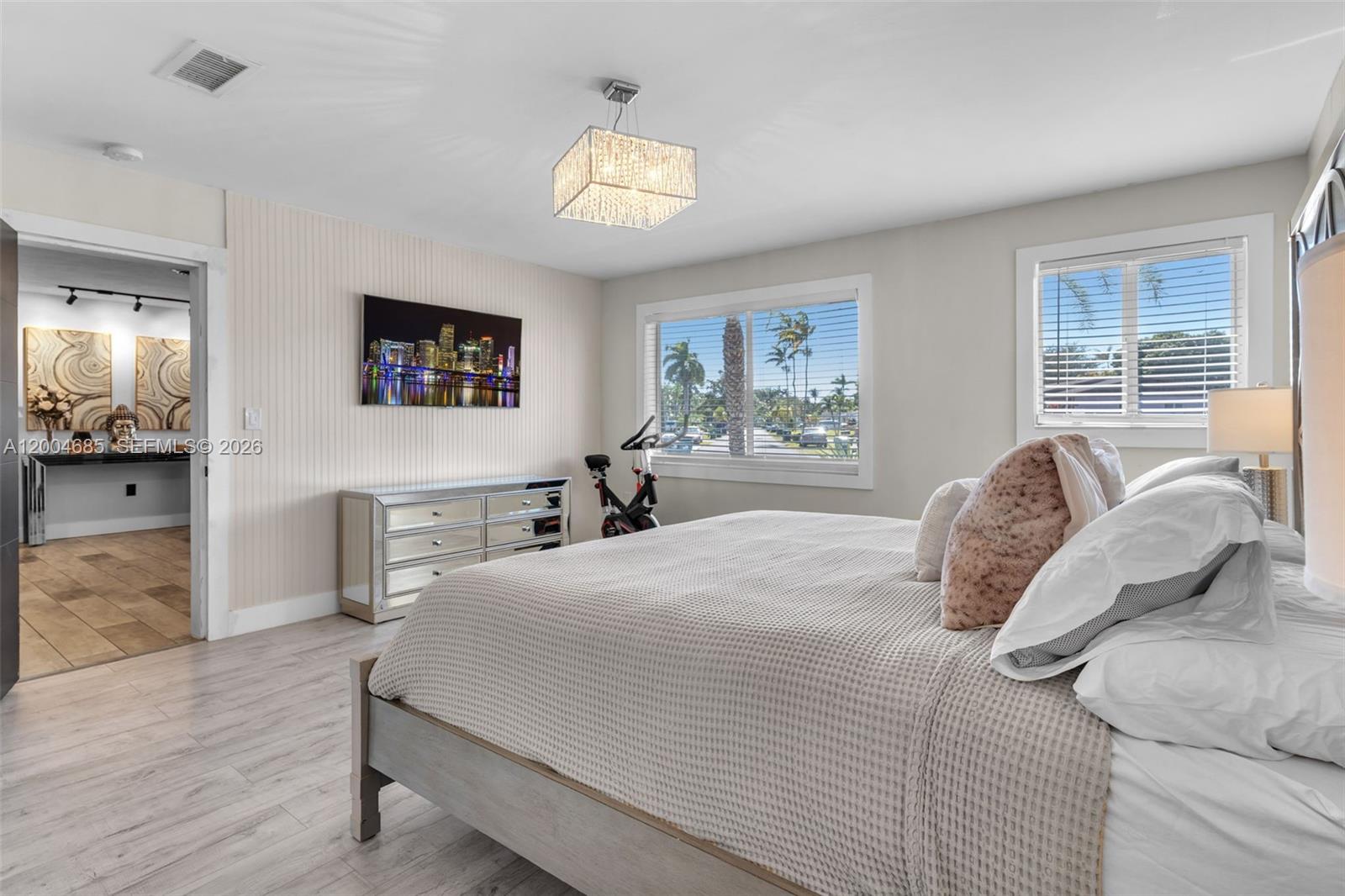 KENDALE LAKES SEC 4 - Residential