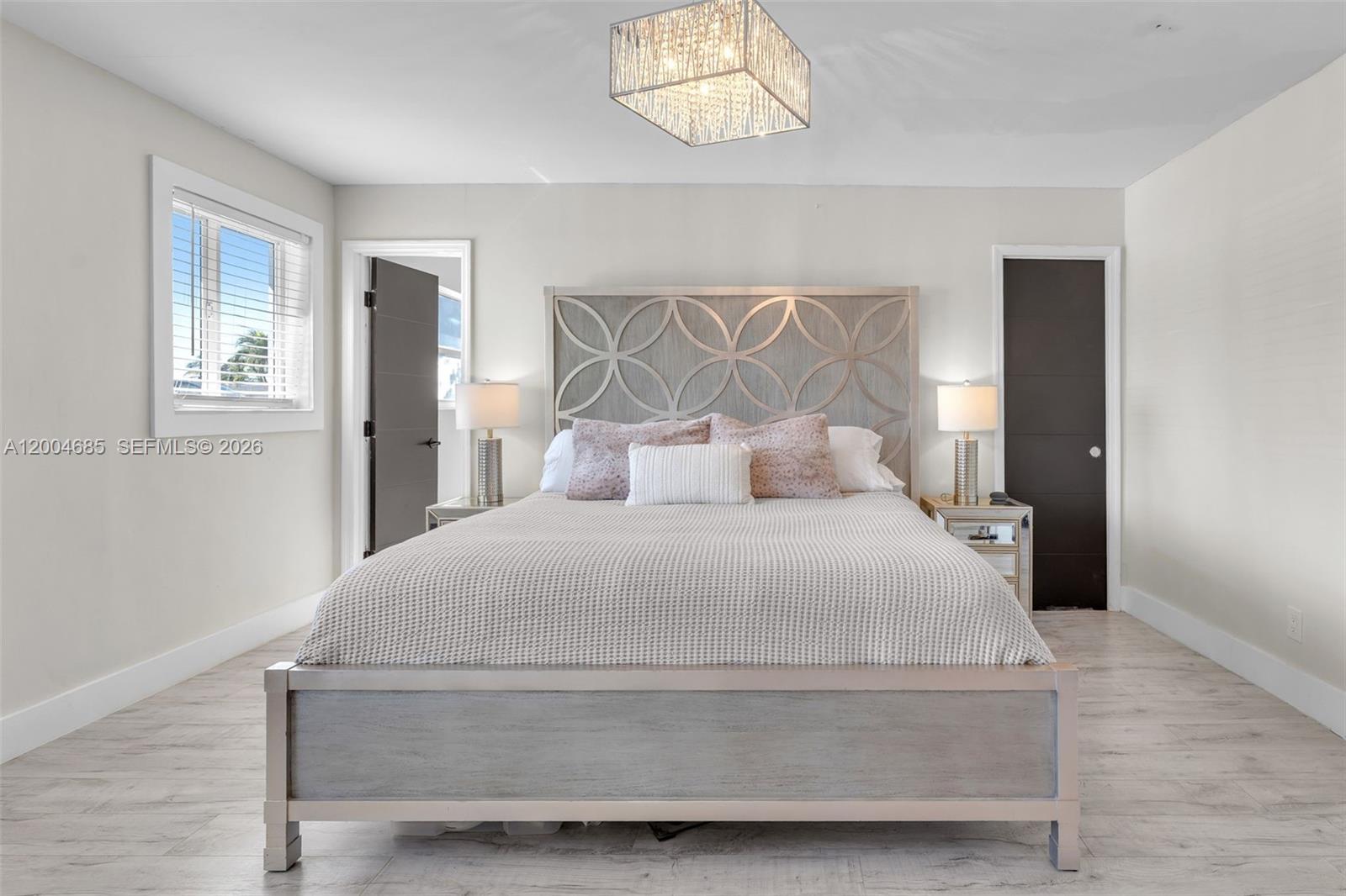 KENDALE LAKES SEC 4 - Residential