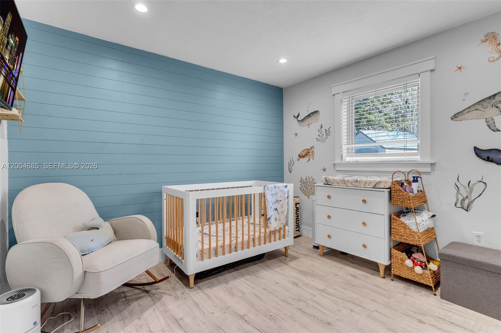 KENDALE LAKES SEC 4 - Residential