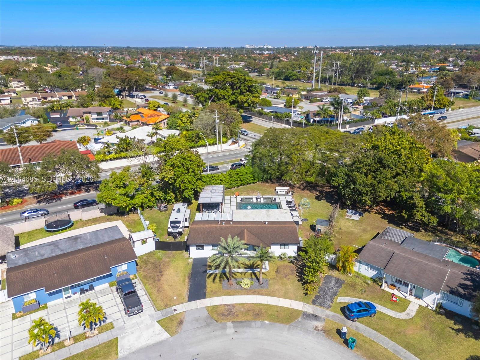 KENDALE LAKES SEC 4 - Residential