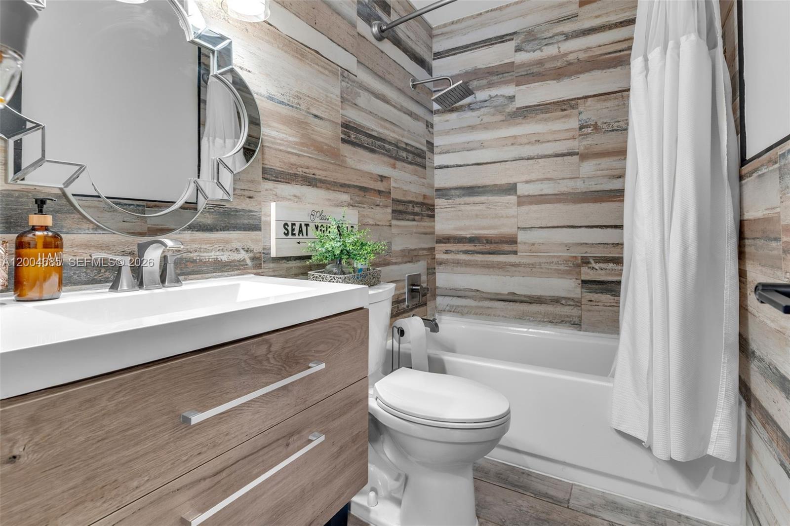 KENDALE LAKES SEC 4 - Residential