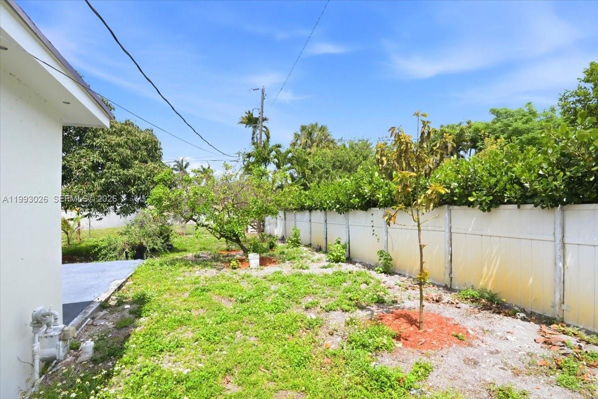 PALM LAKES SEC 2 - Residential