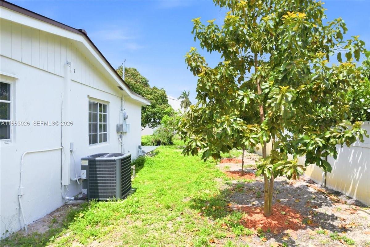 PALM LAKES SEC 2 - Residential