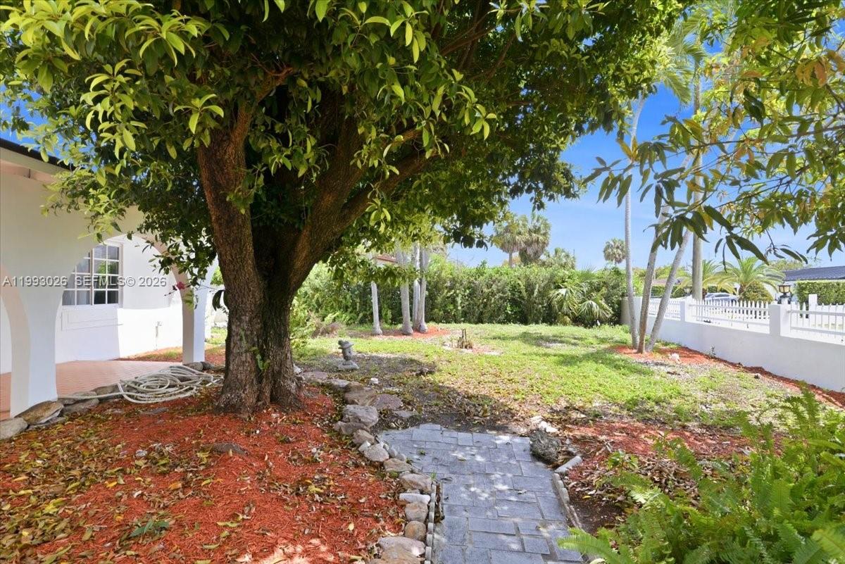 PALM LAKES SEC 2 - Residential