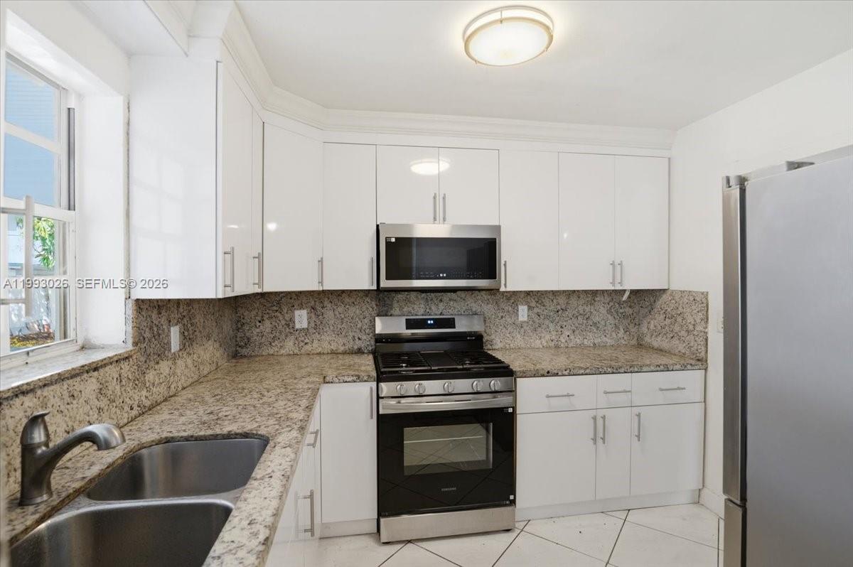 PALM LAKES SEC 2 - Residential