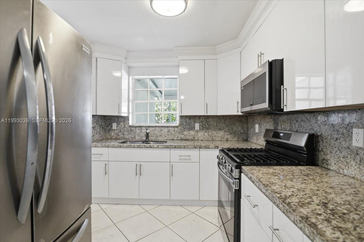 PALM LAKES SEC 2 - Residential