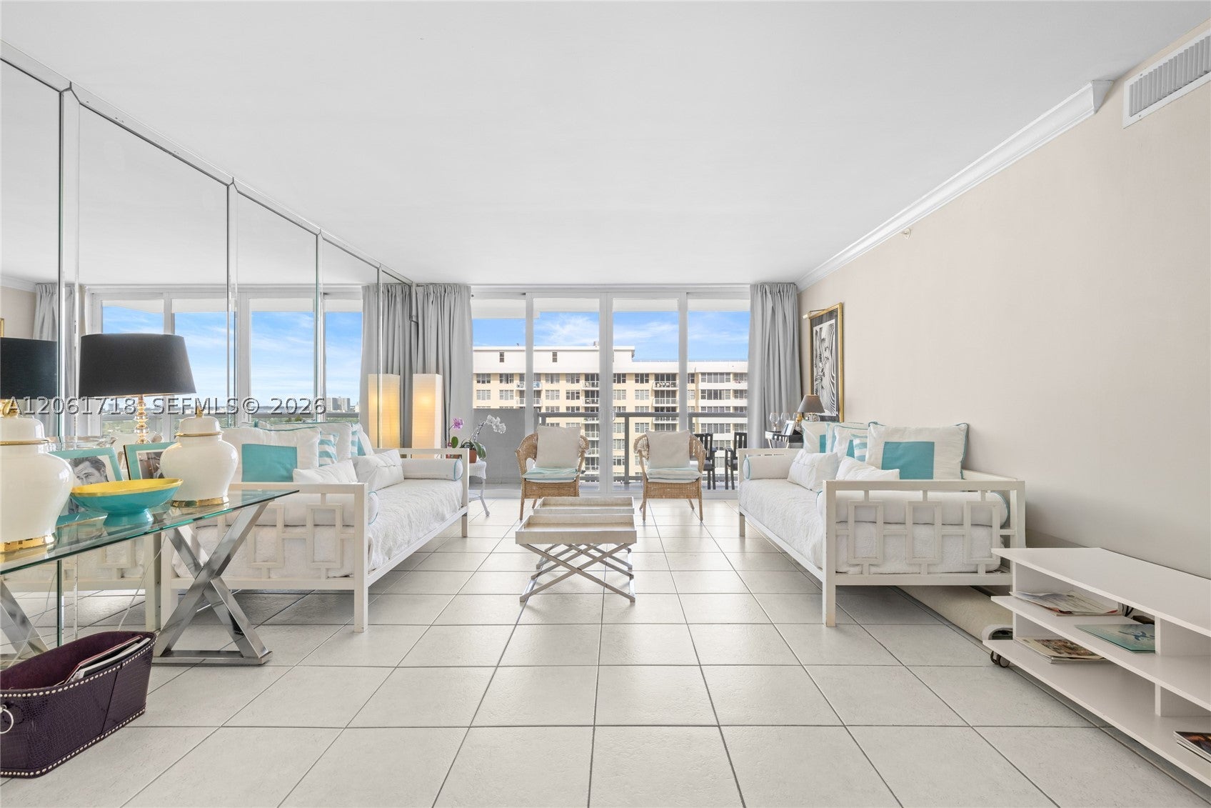 5601 Collins Ave 1515